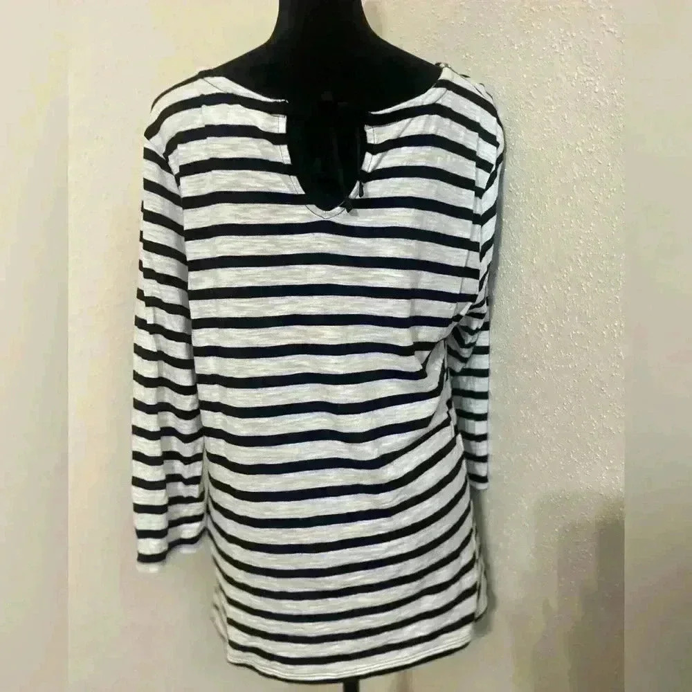 Chico’s Dress Up or Down Blouse Size 3 - Picture 3 of 5